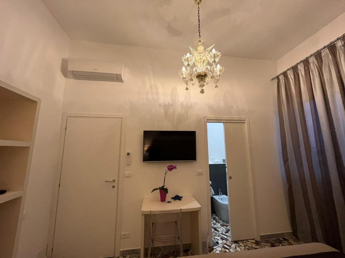 Al Mare 54 Luxury Guest House ลิโด ดิ กามาโยเร ภายนอก รูปภาพ
